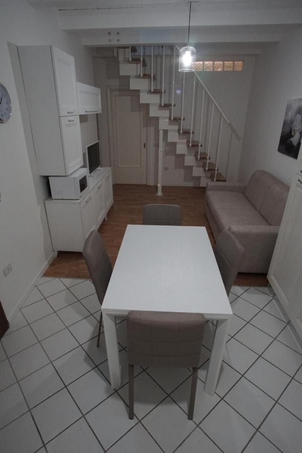 L'Orchidea Bianca Apartment กาญารี ภายนอก รูปภาพ