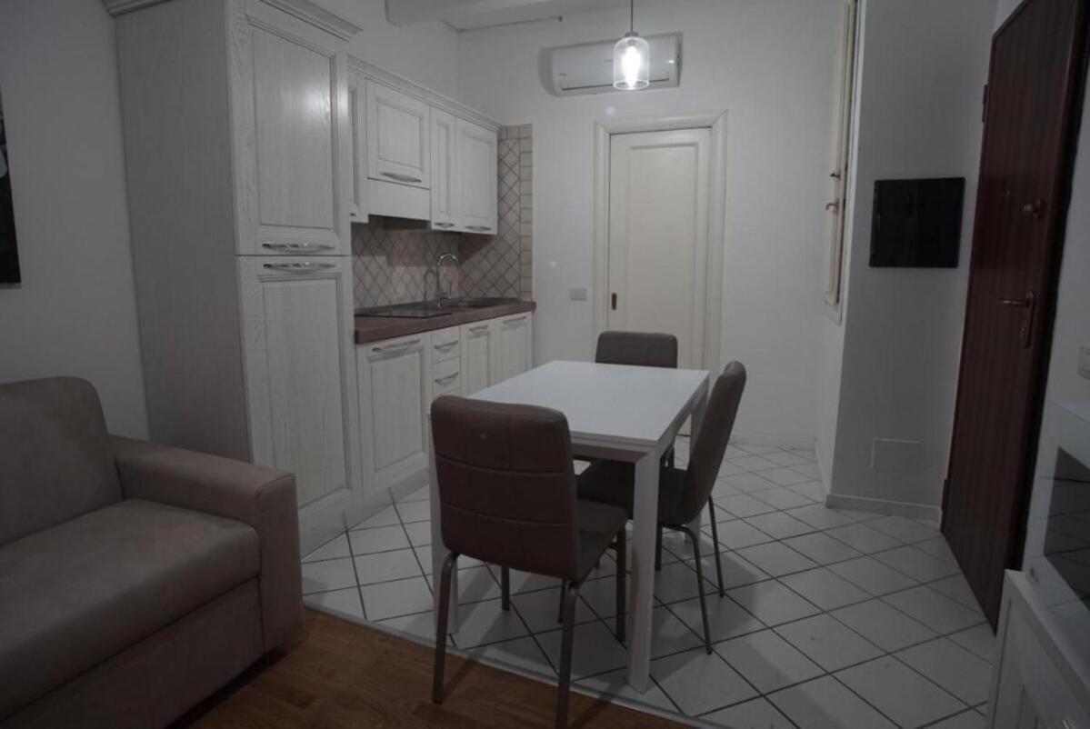 L'Orchidea Bianca Apartment กาญารี ภายนอก รูปภาพ