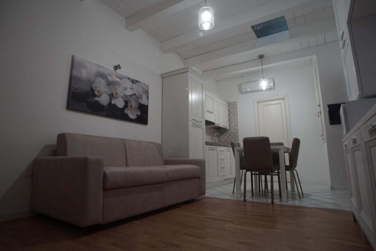 L'Orchidea Bianca Apartment กาญารี ภายนอก รูปภาพ